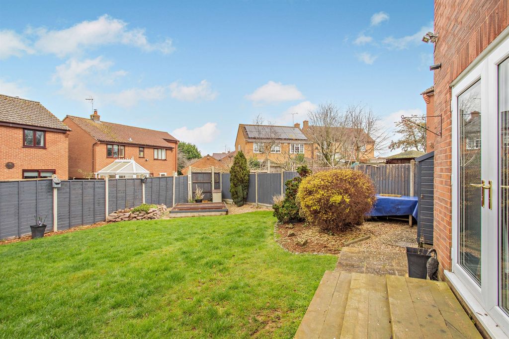 Property photo 2 of 12