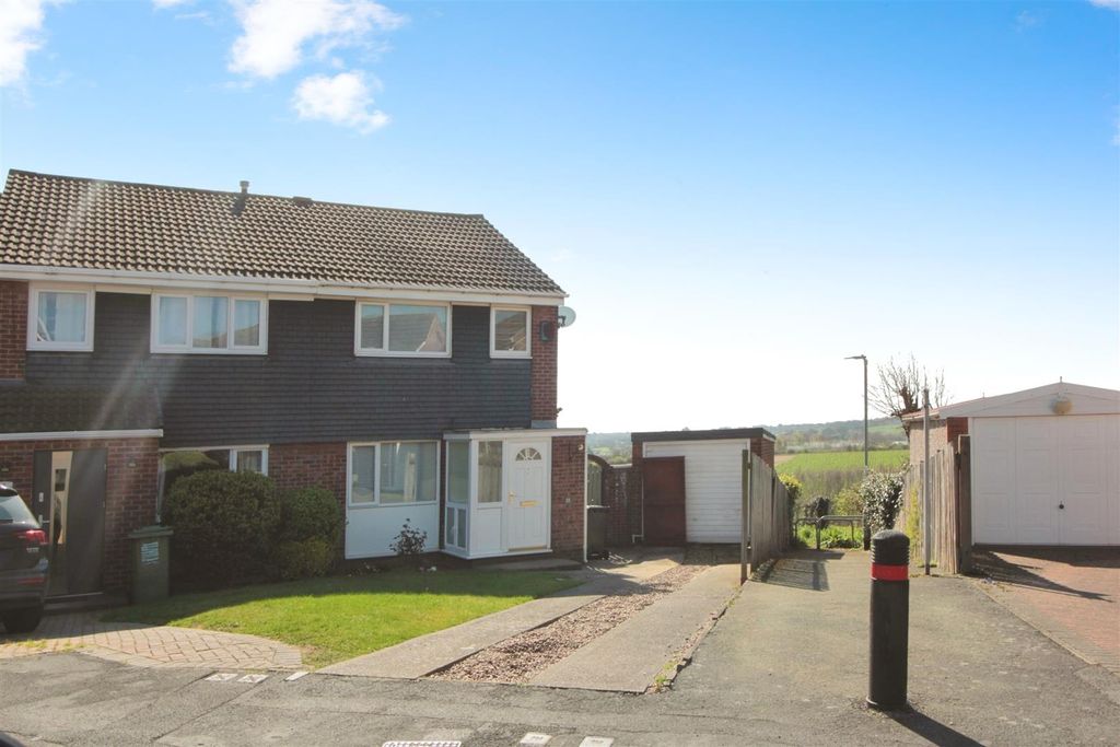Property photo 1 of 15 External