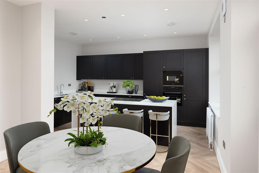 Property photo 2 of 10 45B5Daefbc4Fec2339417792595Ffdffa3Ca55B0.Jpg