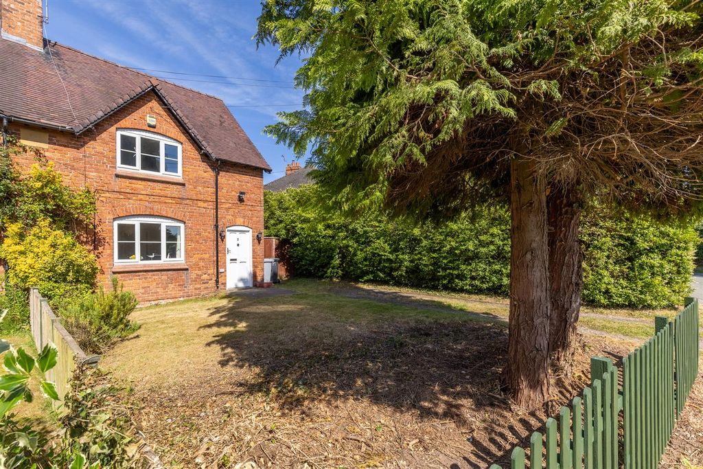 Property photo 3 of 4 2Weighbridgecottages-4.Jpg