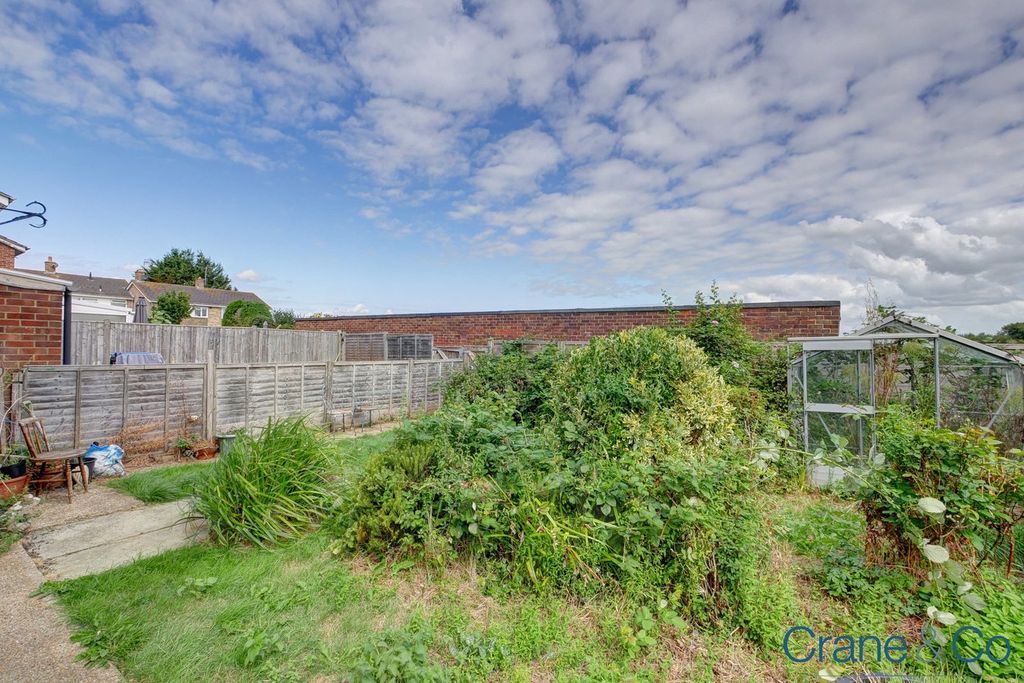 Property photo 2 of 20