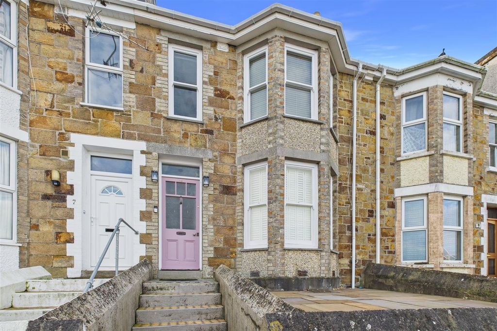 Property photo 1 of 37 St Marys Road