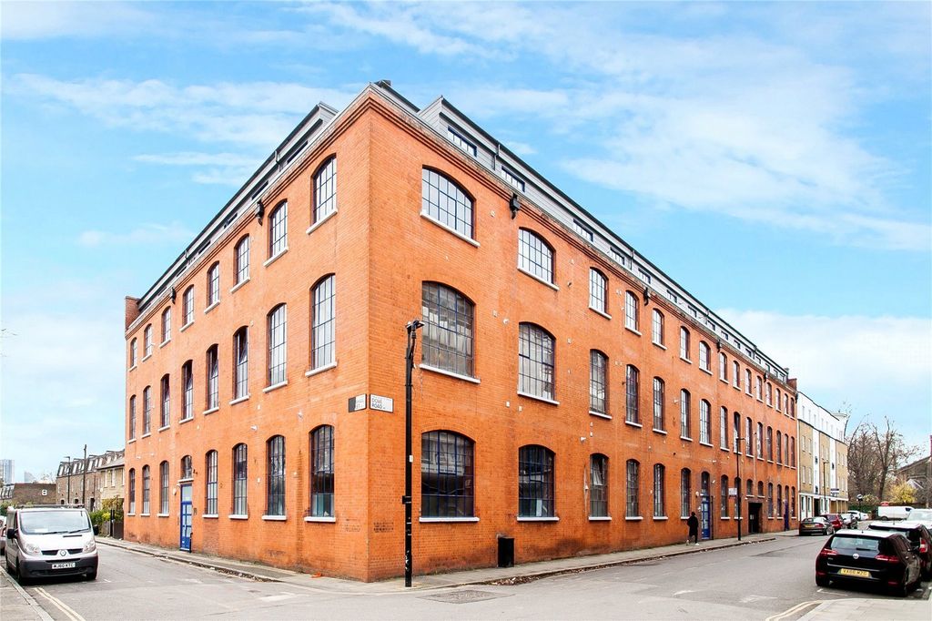 Property photo 1 of 1