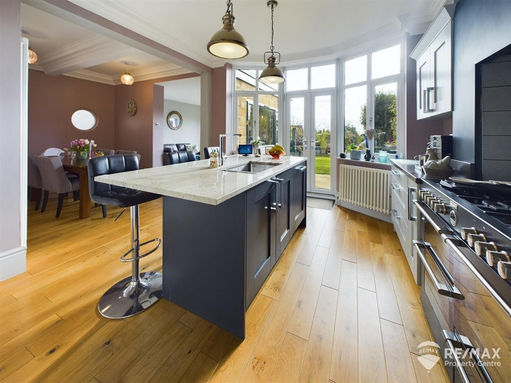 Property photo 2 of 35 Kitchen.Jpg