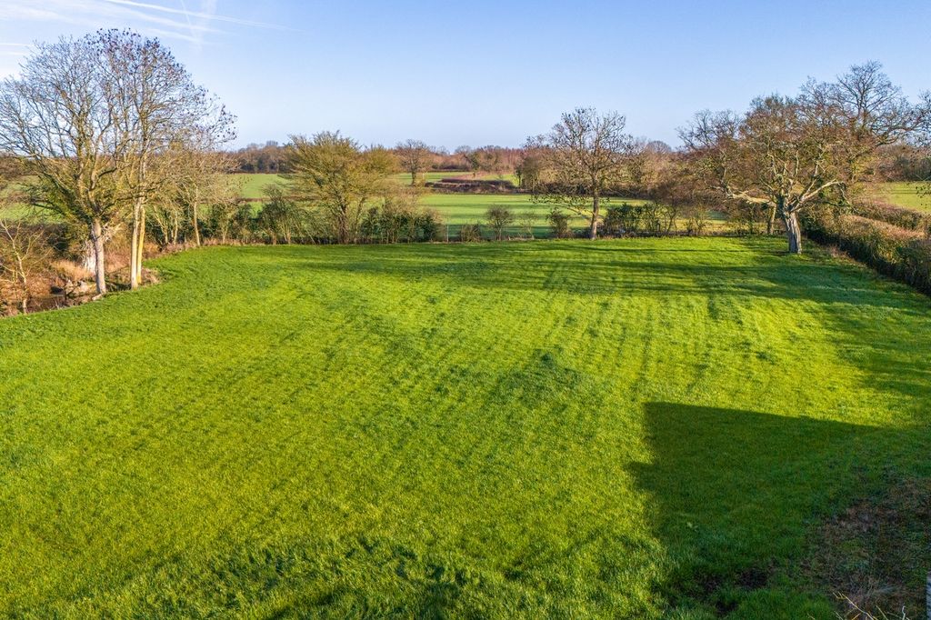 Property photo 3 of 31