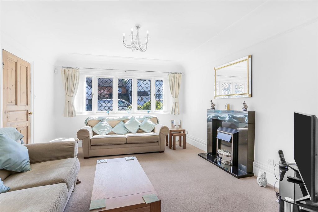 Property photo 2 of 28 1683675565 - 19.Jpg