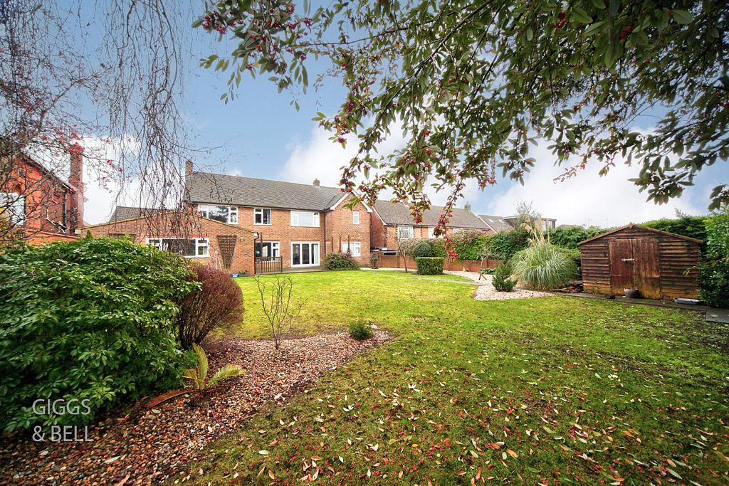 Additional image 27 of 4 bed detached house for saleOld Bedford Road, Luton, Bedfordshire LU2