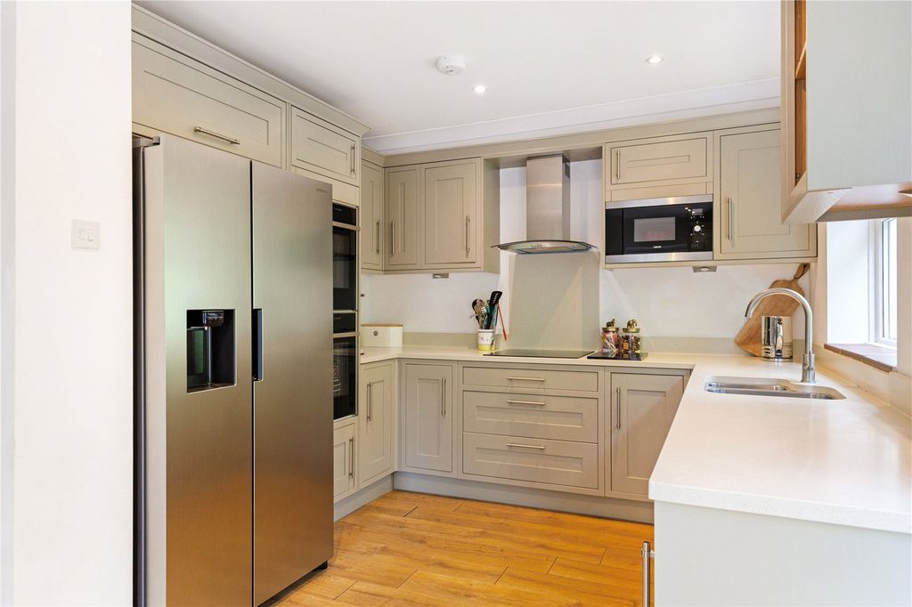 Property photo 2 of 13 Kitchen