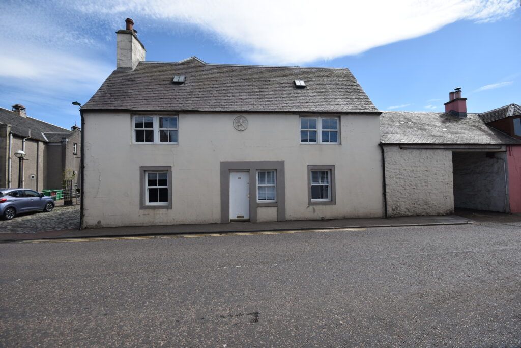 Property photo 1 of 41
