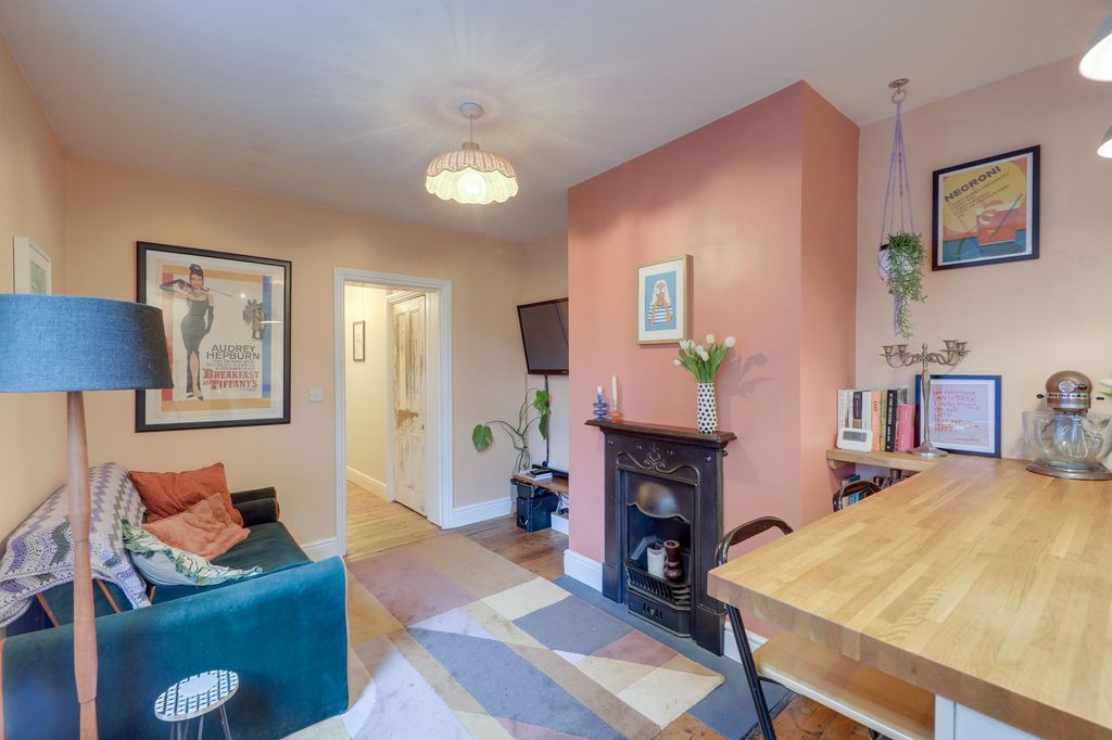 Property photo 3 of 13