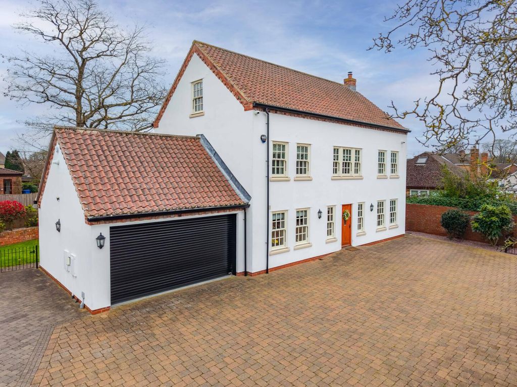 Property photo 1 of 54 Front (Exterior)