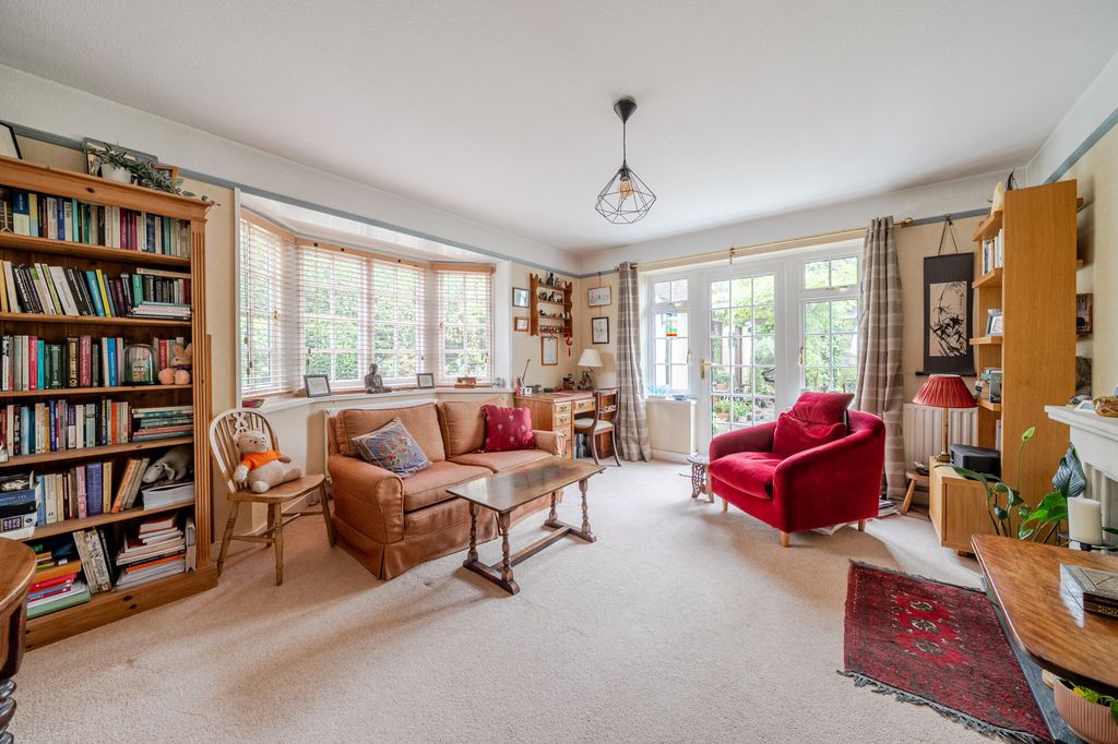 Property photo 2 of 19