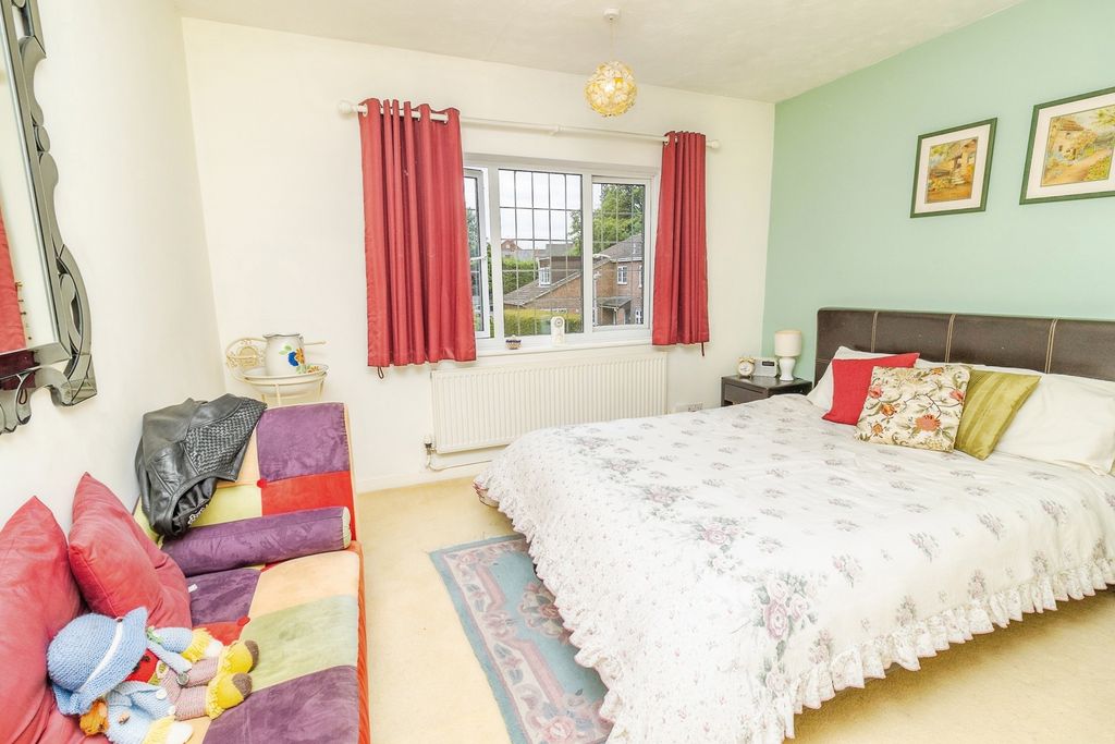 Additional image 11 of 4 bed detached house for saleFaulkners Way, Leighton Buzzard, Bedfordshire LU7