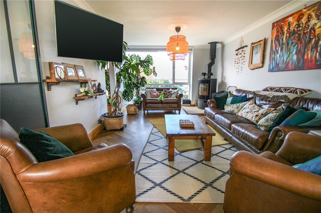 Property photo 2 of 10 Living Area