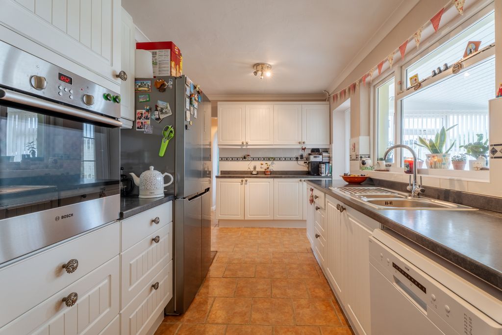 Property photo 2 of 19 Dsc02999-Hdr