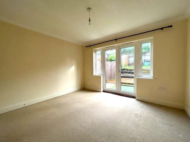 Property photo 3 of 9 Dining Room 1.Jpg
