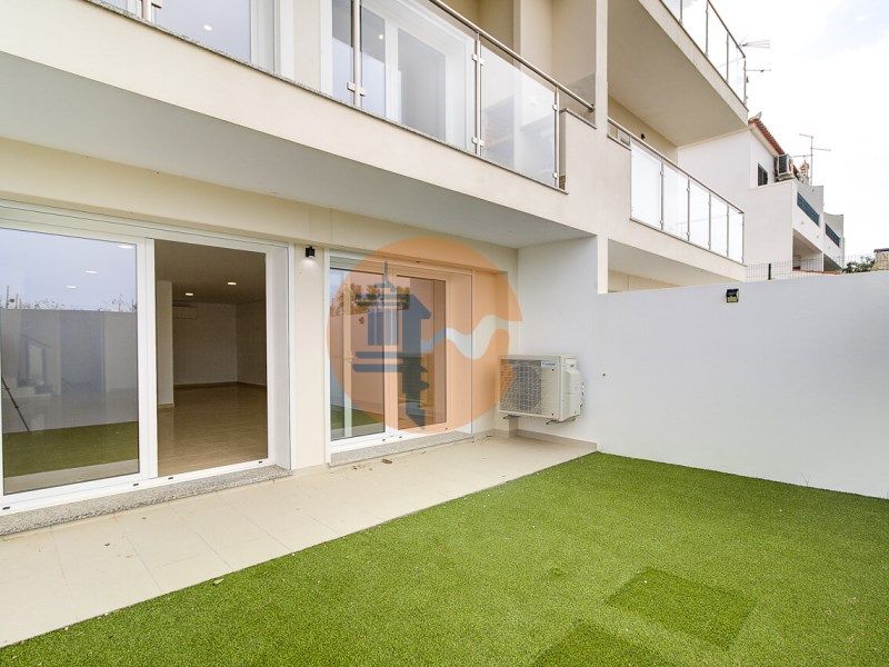 Property photo 1 of 43