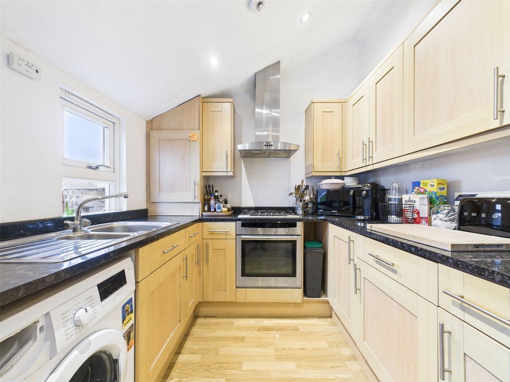 Property photo 3 of 5 Picture No. 08