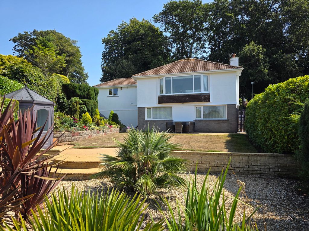 Property photo 1 of 37