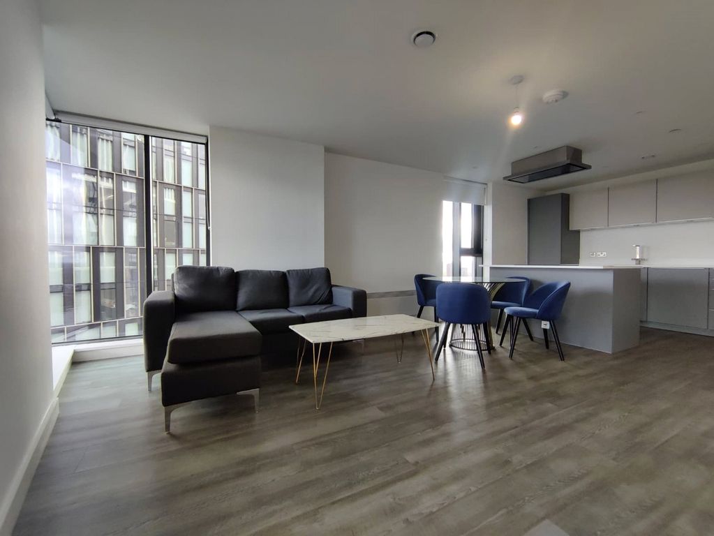 Property photo 3 of 8 Picture No. 12