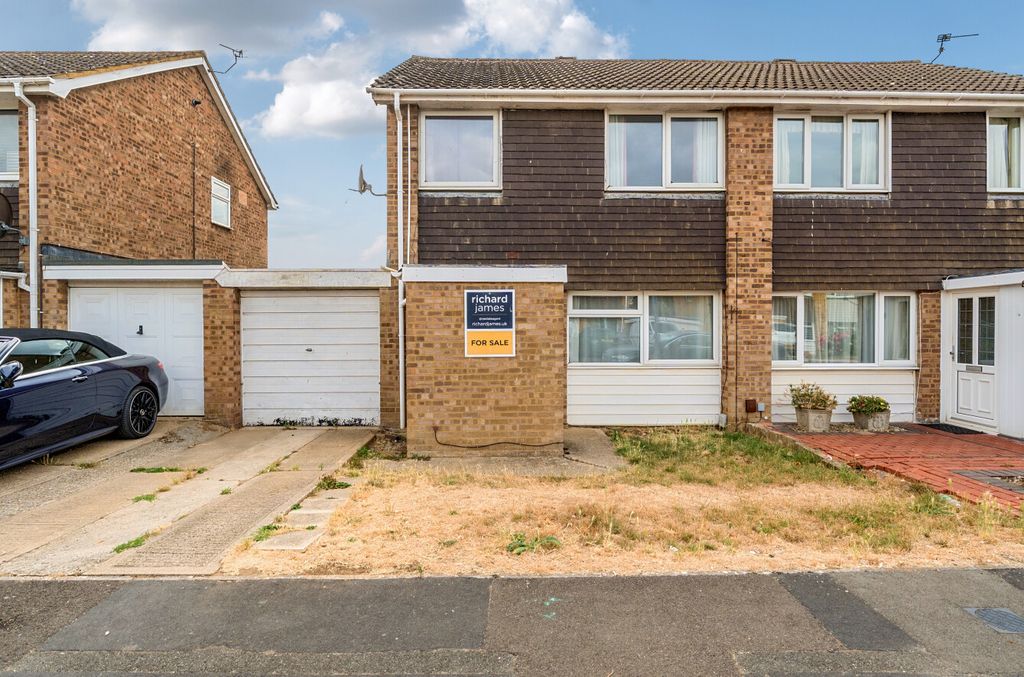 Property photo 1 of 11 150986816A83203c08727