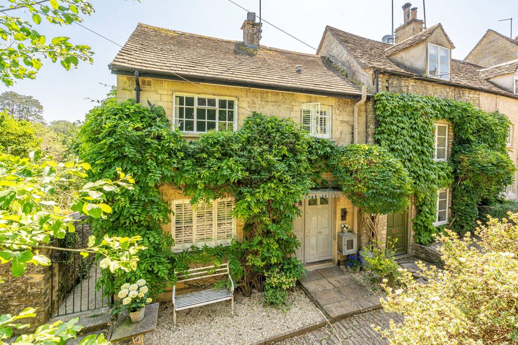 Property photo 1 of 18