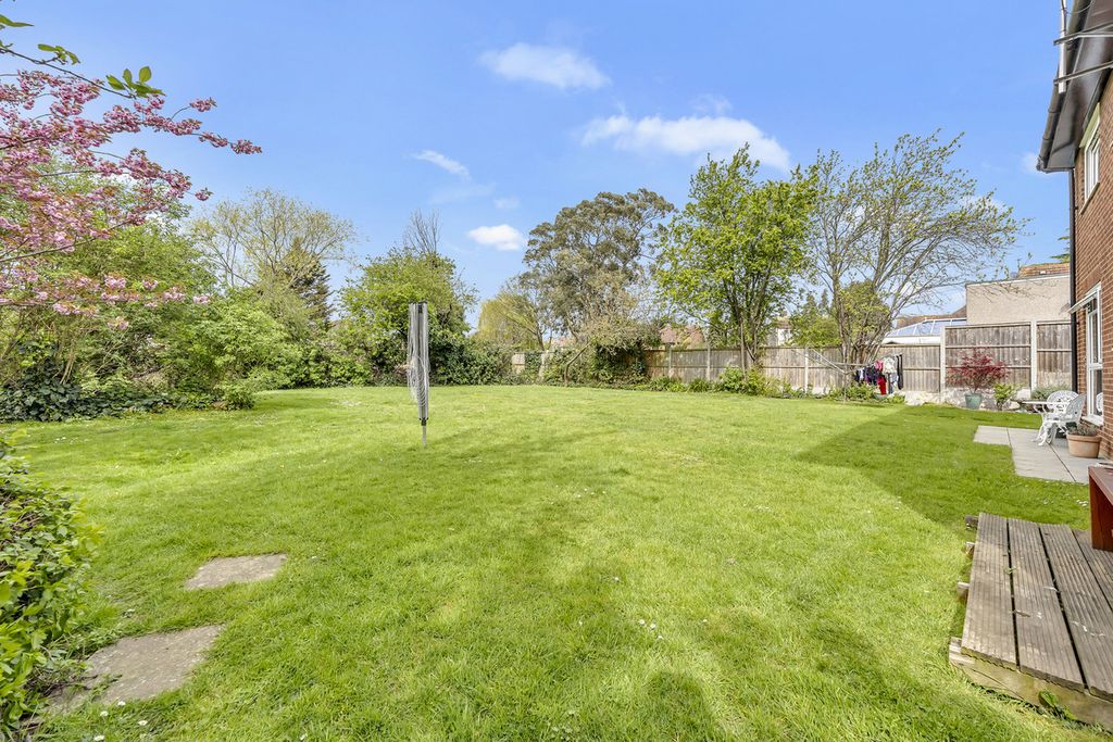 Property photo 3 of 15