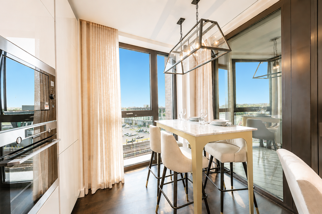 Property photo 3 of 16 Dining Room
