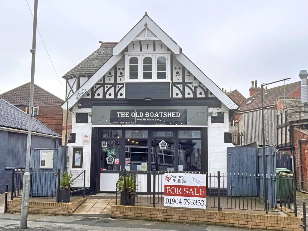 Property photo 1 of 8