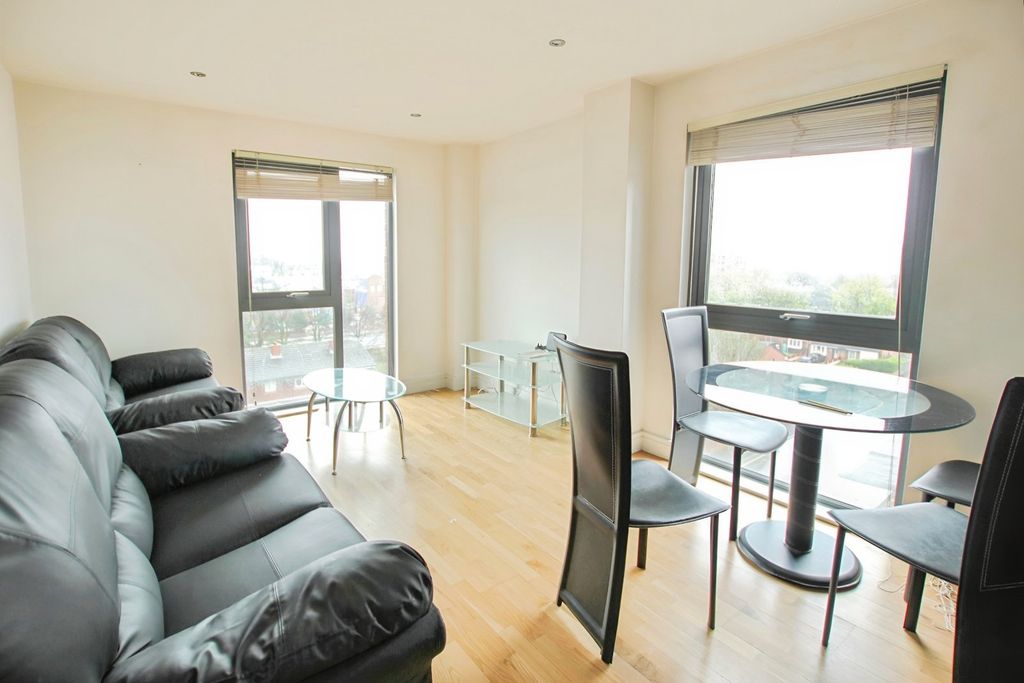 Property photo 2 of 9 Picture No. 34