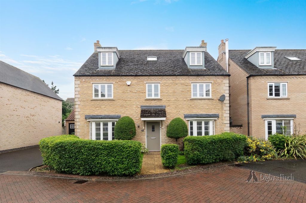 Property photo 1 of 37