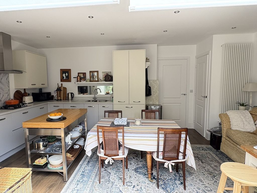 Property photo 2 of 17 Not Specified