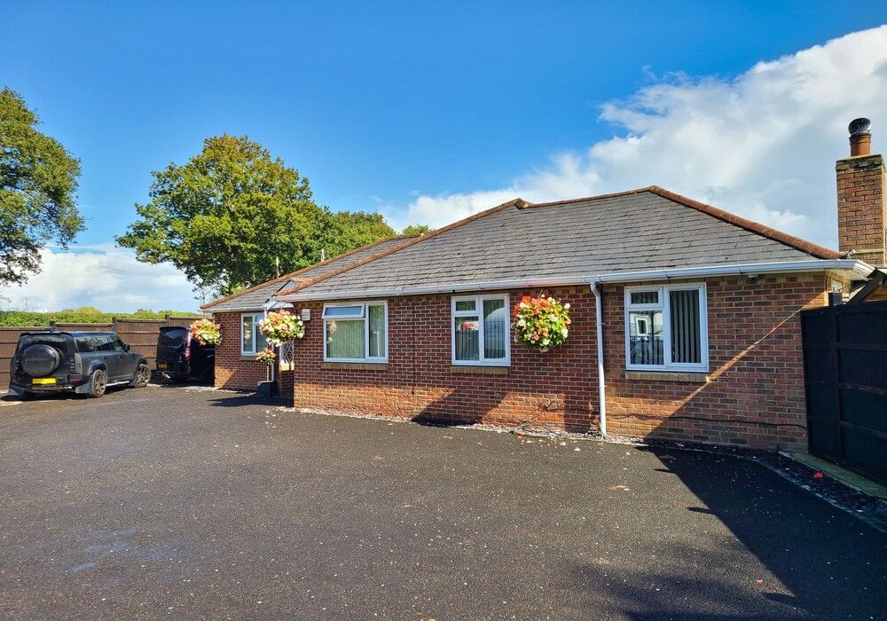 Property photo 2 of 48