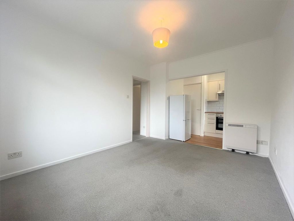 Property photo 2 of 8 Lounge 3.Jpg