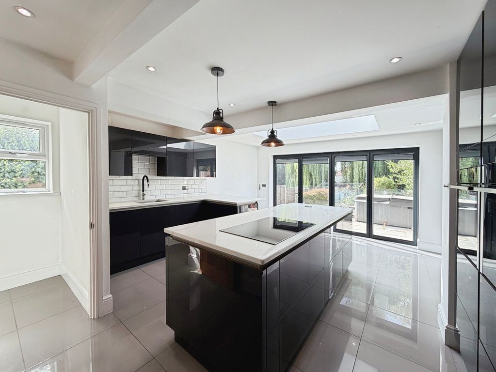 Property photo 2 of 19 Pbox-Img.Jpg