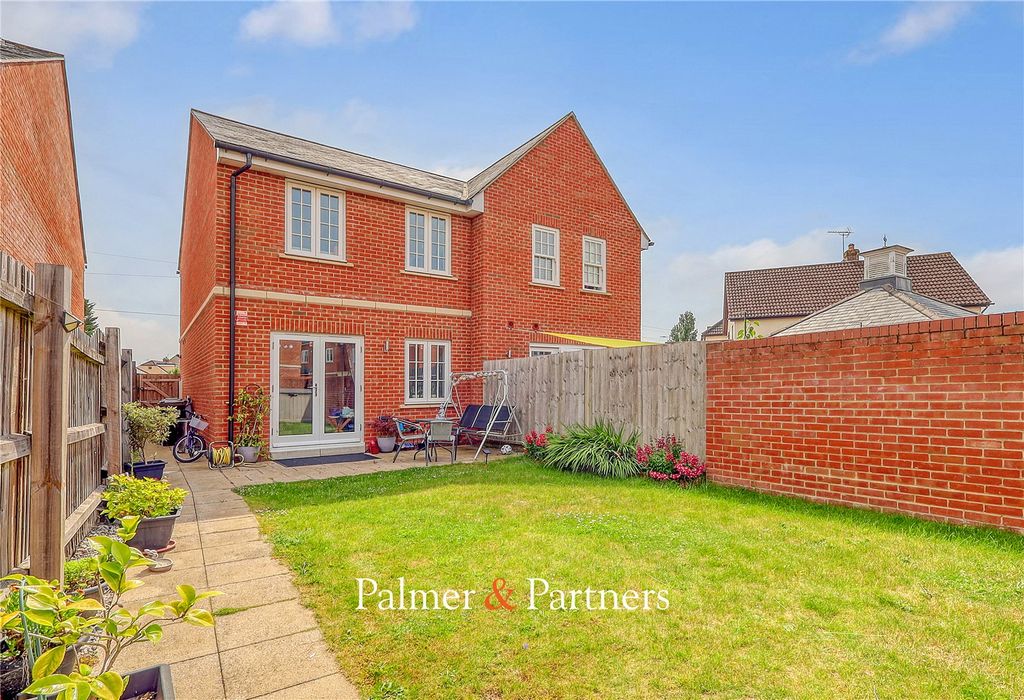Property photo 1 of 30 Picture No. 23