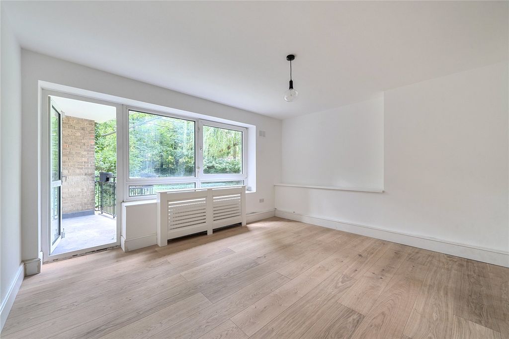 Property photo 1 of 19 Reception Room