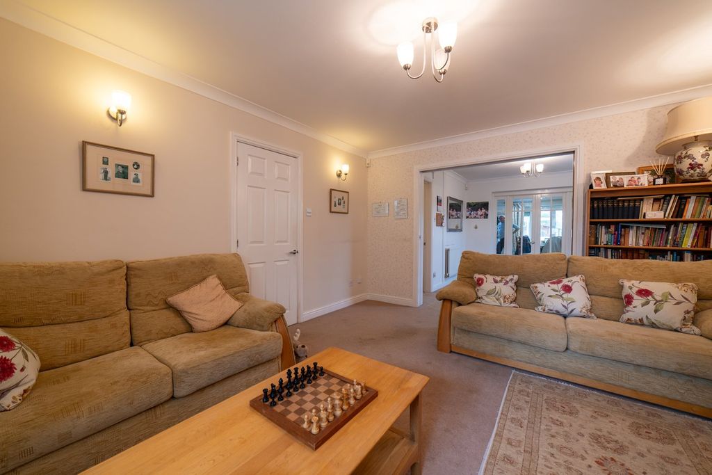 Property photo 3 of 24