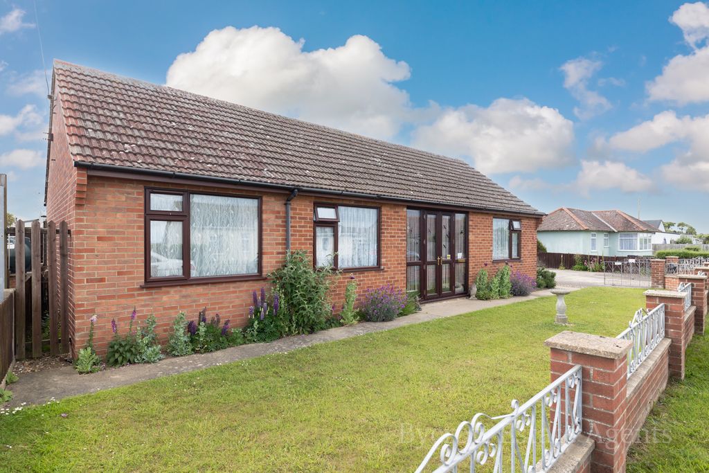 Property photo 2 of 21