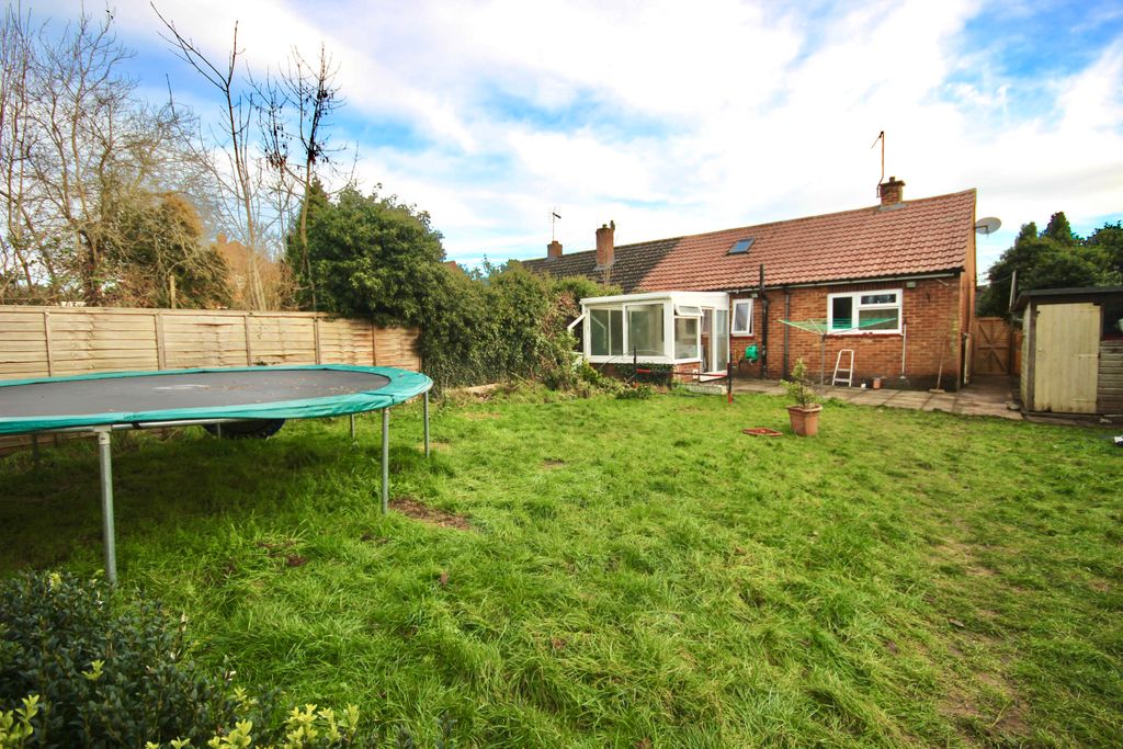 Property photo 2 of 10 Garden