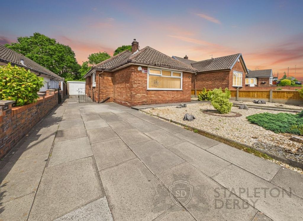 Property photo 1 of 18 1, Lowther Drive Rainhill, Prescot, L35 0Ng_8.Jpg