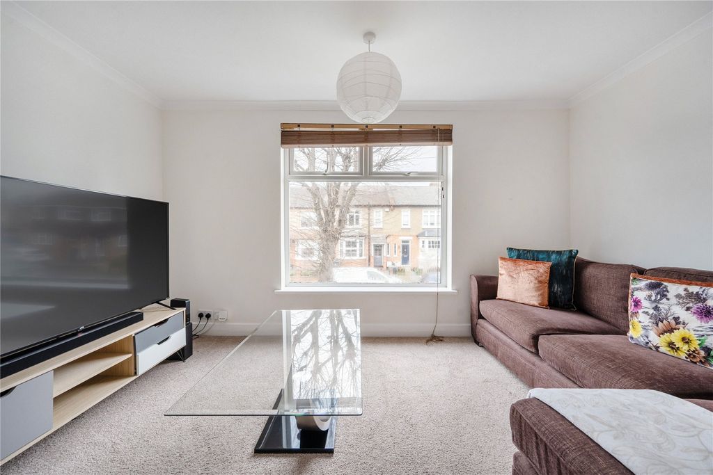 Property photo 2 of 8 Picture No. 22