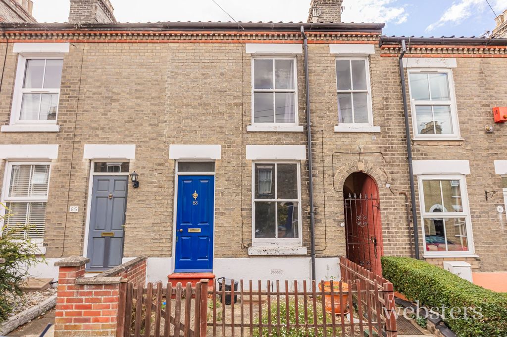 Property photo 1 of 11