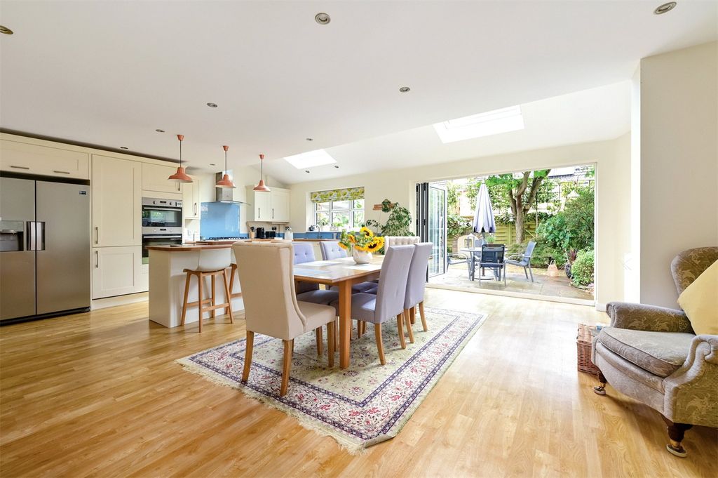 Property photo 2 of 14 Picture No. 07