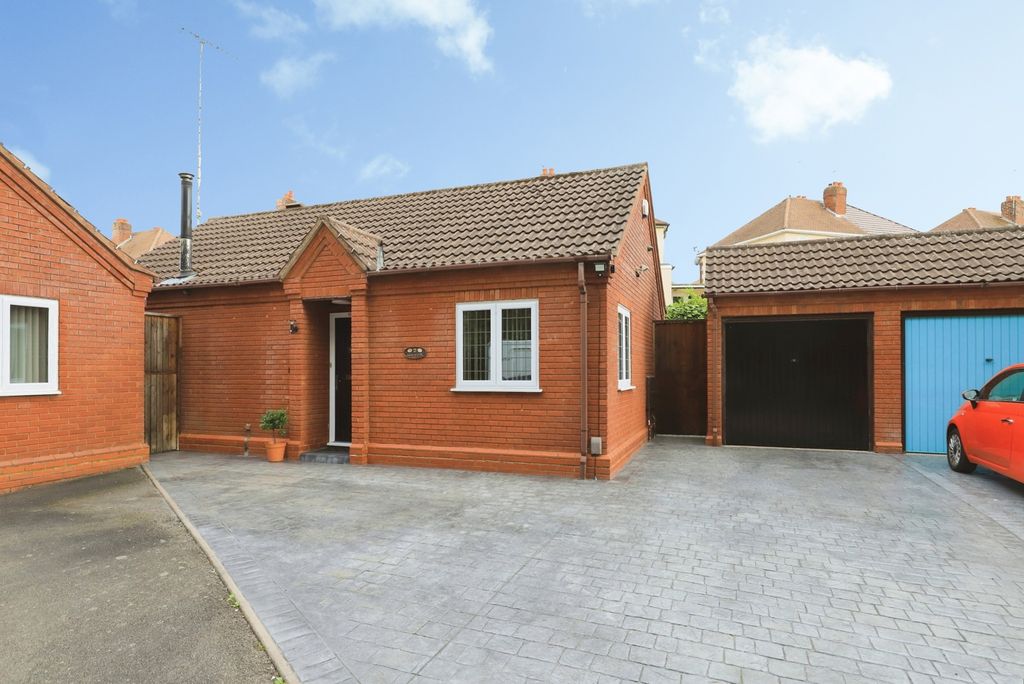 Property photo 1 of 29 Pbox-Img.Jpg