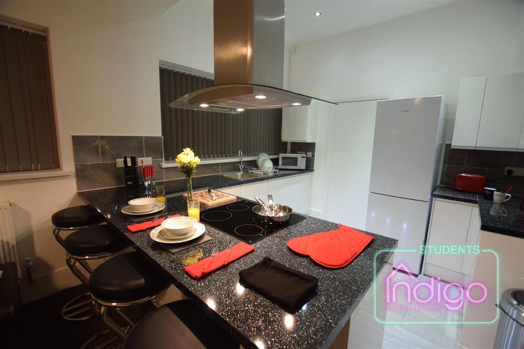 Property photo 2 of 34 E410Df57-637A-4c68-A799-A126E8A35A22.Jpg