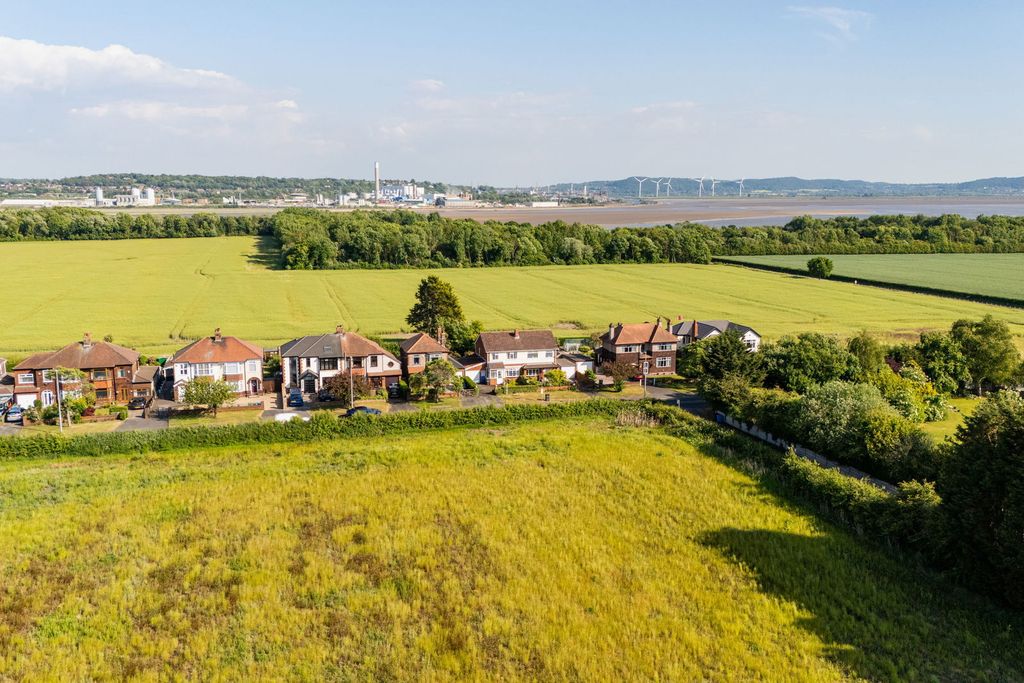 Property photo 2 of 25