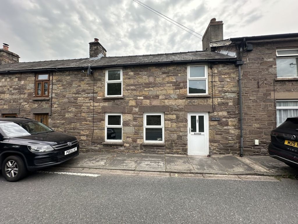 Property photo 1 of 12