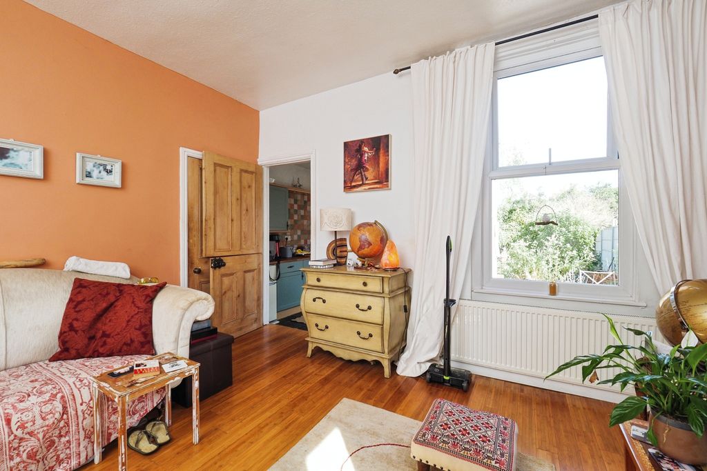 Property photo 3 of 15