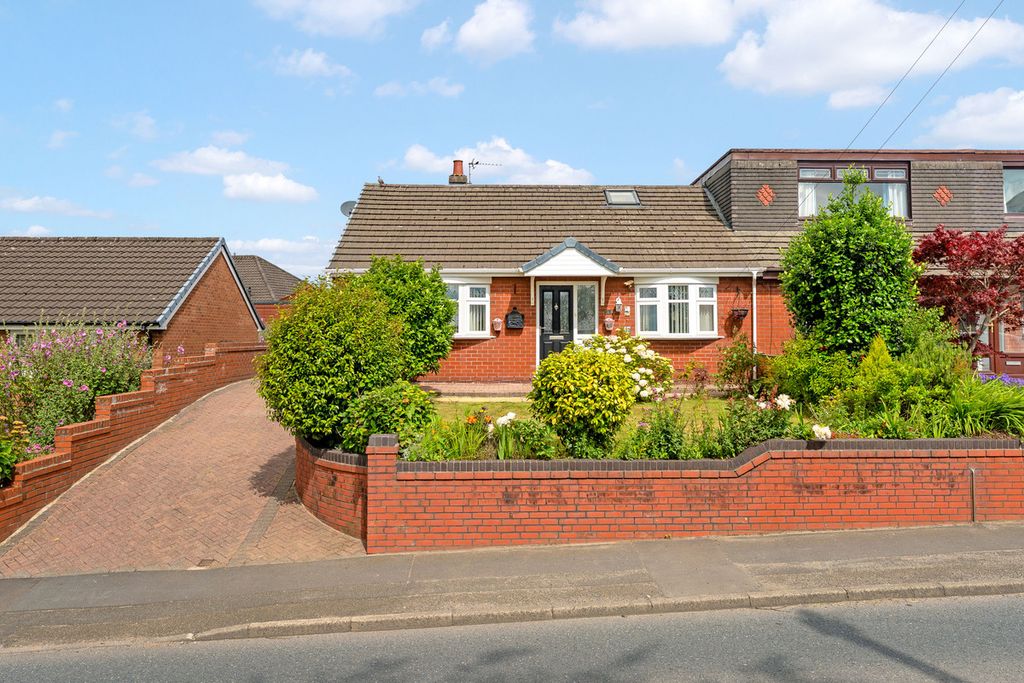Property photo 2 of 24